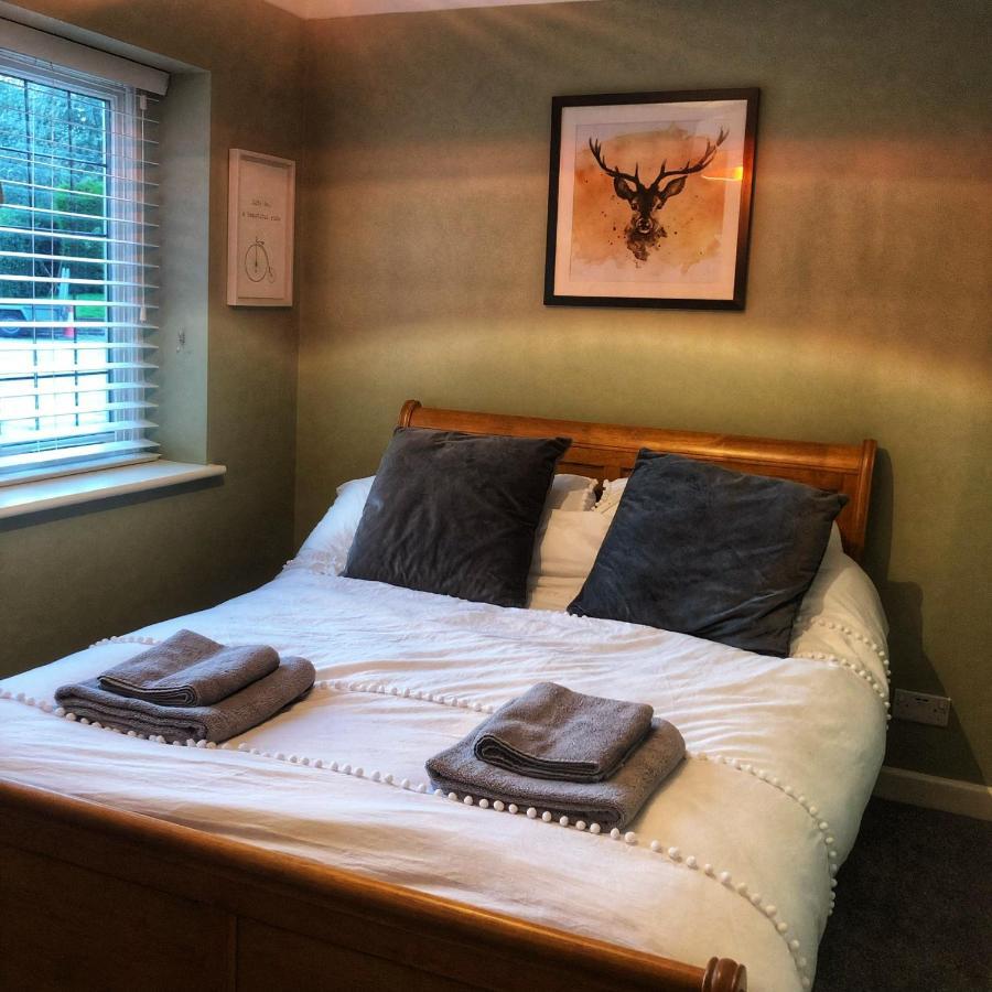 The Rose Cottage Wisborough Green Exteriör bild